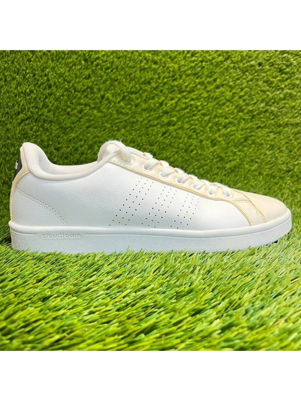Adidas‎ Cloudfoam Advantage Womens Size 11 White Casual Leather Shoes Sneakers